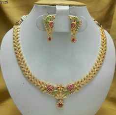 Pretty Gold Necklaces, Mango Mala, Temple Jewelry Necklace, Gold Jewelry Outfits, Wedding Jewellery Collection, Diamond Necklaces, Gold Fashion Necklace, Gold Jewellery Design Necklaces