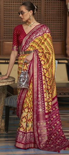 Pink and Majenta, Yellow color Saree in Patola Silk, Silk fabric with Printed work Patola Silk Saree, Patola Saree, Yellow Saree, Bridal Sarees, Art Silk Sarees, Latest Sarees, Ladies Gown, Soft Silk Sarees, Traditional Sarees