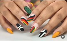 Short Nail Manicure, Retro Nails, Nails Now, Matte Nails Design, Geometric Nail, Vibrant Nails, Nail Photos, Nails Desing, Hot Nails