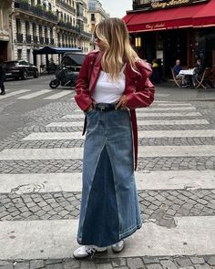 Maxi Denim Skirt Outfit, Long Denim Skirt Outfits, Denim Skirt Outfit Summer, Demin Skirt Outfit, Long Denim Skirt Outfit, Long Jeans Skirt, Long Skirt Jeans, Jeans Long Skirt, Diy Denim Skirt