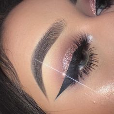 ριntєrєѕt: @αlrєadуtαkєnxσ♡ Night Out Makeup, Eye Makeup Styles, Beautiful Eye Makeup, Makeup On Fleek, Makeup Obsession, I Love Makeup, Makeup Goals, Flawless Makeup, Perfect Makeup