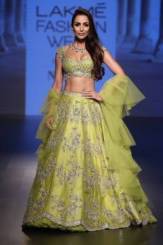 Malika Arora, Pakistani Mehndi, Eastern Fashion, Lehenga Design, Mehndi Dress