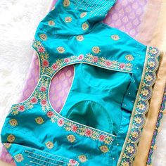 Blouse Designs Maggam Work, Blouse Designs Maggam, Traditional Saree Blouse Designs, Peacock Blouse Designs, Blouse Designs Aari Work, Blouse Maggam Work, Work Blouse Designs, Maggam Blouse, Bridal Blouses