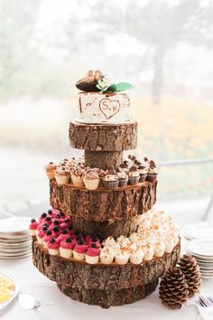 Wedding Cupcakes: Rustic Chic Wood Tower Dessert Display Wedding Cupcakes Rustic, Rustic Cupcakes, Rustic Wedding Details, Cupcake Tower Wedding, Cupcake Stand Wedding, Rustic Vintage Wedding, Naked Cakes, Wedding Cake Table, Wedding Cake Rustic