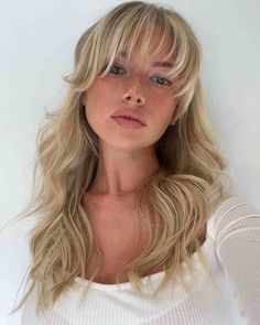 Long Haircuts With Bangs, Blonde Lowlights, Blonde Bangs, Blonde Hair With Bangs, Bangs For Round Face, Looks Pinterest, Blonde Hair Inspiration, Long Hair With Bangs, Long Blonde