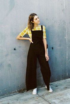 Áo Blu, Modest Wear, Hijabi Fashion, Mode Inspiration, Looks Style, Winter Casual, Dungarees