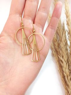 Boho Geometric brass Earrings 🌿 . This pair is made of hypoallergenic brass parts. No Nickel and no Lead. . Variation circle-triangle 》》Length: 5.5cm Light to wear and easy to combine. 🌿 . . The item will arrive at you wrapped as a gift in a paper gift bag. . Here are some tips to ensure longevity with my pieces: 》 Avoid showering, swimming, and exercising with my pieces. 》 Avoid wearing perfumes with your jewelry. 》 Avoid sleeping with my pieces on.  》 When not in use, store items in a box. . Art Deco Christmas, Deco Christmas, Earrings Everyday, Chic Earrings, Boho Geometric, Christmas Gift For Her, Women Art, Paper Gift Bags, Brass Earrings