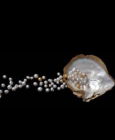 Redeeming Love, Wear Pearls, Jewelry Photoshoot, Crystal Pearls, Girls Wear, Black Pearl, Photo Jewelry, Pearl Jewelry, Elegant Style