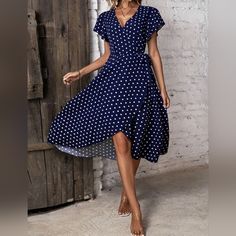 New Flowy Polka Dot Wrap Dress Navy Blue White * Flutter Short Sleeve * Wrap V Neckline * Midi Length A Line Skirt * Sash Side Tie *Approximate Unstretched Measurements* Small (4) *Bust 38.5" *Waist 26.75" * Sleeve Length 5.5" *Length 46" Medium (6) *Bust 40.25" *Waist 28.25" * Sleeve Length 5.75" *Length 47" Large (8/10) *Bust 42.5" *Waist 30.75* Sleeve Length 6" " *Length 47.75" Xl (12) *Bust 45" *Waist 33"* Sleeve Length 6.25" * Length 48.5" On Order *** Will Ship In 5-10 Days Fabric : Soft F Outfits For Large Bust Small Waist, Polka Dot Wrap Dress, Navy Polka Dot Dress, Print Butterfly, Marine Uniform, Evening Dresses Short, Cotton Blends Dress, Stil Elegant, Butterfly Sleeve