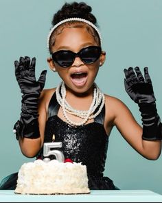 Toddler Girl Photoshooting Ideas Black, 10 Year Photo Shoot Birthday, 5 Year Photoshoot Ideas, 5 Birthday Photoshoot, 4 Year Birthday Photoshoot, 5 Year Birthday Photoshoot, 8th Birthday Photoshoot Ideas, Birthday Photoshoot Ideas For Kids