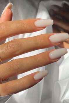 50 + White Nail Ideas - the gray details | Lifestyle Blog Wedding Nails Color, Nails For Tanned Skin, Ongles Beiges, Money Nails, Milky Nails, Squoval Nails, Nice Hair, Classy Acrylic Nails, Cute Gel Nails