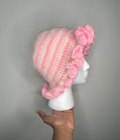 Shelly hat with stripes Crochet Art, Pink And White, Fiber Art, Stripes, United States, Craft Supplies, Etsy Uk, Hats, Crochet