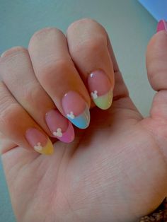 Disney Nails Acrylic Almond Simple, Disney Nail Designs Acrylic Simple, Minnie Nails Simple, Disney Nails Almond Shape Short, Disney World Nails Acrylic Almond, Girly Disney Nails, Disney Subtle Nails, Disney Nails Design Simple