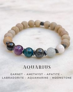 Bracelet Ideas Aesthetic, Mindful Crafts, Gemstones Meaning, Horoscope Bracelet, Crystal Bracelets Diy, Cristal Bracelet, Zodiac Aquarius, Chakra Healing Stones