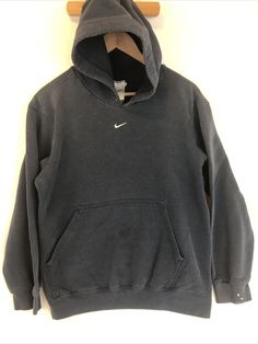 Size S but please check measurements. Measurements: Armpit to armpit: 21” Long: 25” Shoulder to cuff: 22” Please look at all photos closely as they are part of the detailed description. Feel free to ask any questions and thanks for looking! Nike Hoodie Vintage, Black Tick, Thrift Clothes, Vintage Nike Hoodie, Grey Nike Hoodie, Thrifted Outfits, Nike Vintage, Nike Hoodie, Teen Fashion Outfits