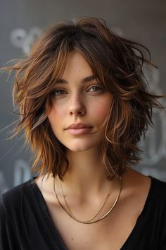 60 Shaggy Bob Hairstyles for Modern Elegance. Number 53 Is Unmissable! Shaggy Long Bob, Messy Bob Haircut, Medium Shag Hairstyles, Lob Hair, Medium Shaggy Hairstyles, Shaggy Bob Hairstyles, Medium Shag, 50 Hairstyles, Short Shaggy Haircuts