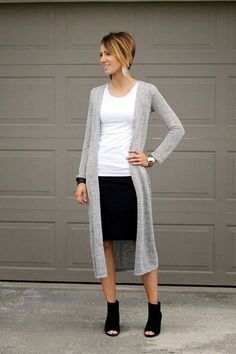 Style your pencil skirt a little differently with this long cardigan and open toe booties! Stylish Business Casual, Clothes Shops, Trendy Spring Outfits, Spring Work Outfits, Maxi Rok, Rock Outfit, Kristin Cavallari