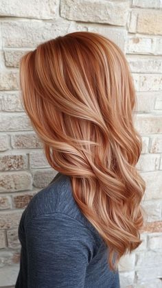 Red Ombre Blonde, Honey Blonde And Copper Hair, Cooper Highlights On Light Brown Hair, Blonde With Copper Highlights, Copper With Highlights, Peach Highlights, How To Use Eyeshadow, Quince Hair, Peach Hair Colors