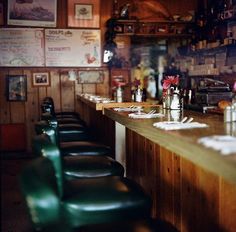 there are many bar stools at this restaurant