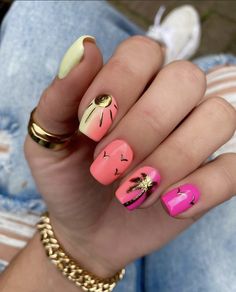 32+ Tropical Nails Perfect for Your Vacation - ♡ July Blossom ♡ Tropical Nail Designs, Sun Nails, Fall Nail Trends