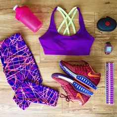 Purple Workout Outfit, Workout Outfit Ideas, Running Room, Exercise Outfits, Gym Workout Wear, Running Wear, Fitness Style, Cute Workout Outfits, Cute Gym Outfits