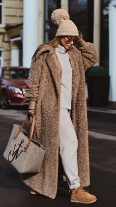 Latest Winter Fashion, Winter Fashion Outfits Casual, Coat Outfit, Fashion Trends Winter, Outfit Trends