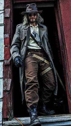 Karl Heisenberg, Resident Evil Vii, Concept Clothing, Cowboy Outfits, Human Poses, Pose Reference Photo