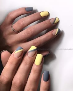 Yellow Nails Design, Nail Tip Designs, Womens Nails, Oval Nails, Yellow Nails, Short Acrylic Nails, Nail Polishes, Matte Nails