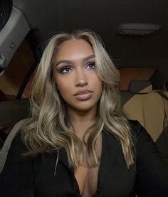 Light Hair On Olive Skin, Platinum Blonde Balayage Black Women, Rich Housewife Aesthetic Black, Ashy Blonde Hair Black Women, Caramel Blonde Hair On Black Women, Short Blonde Hairstyles For Black Women, Savannah James Hair, Blonde Hair On Light Skin Black Women, Blonde Sew In