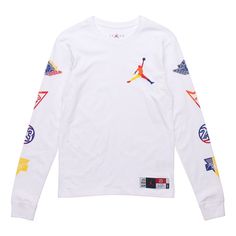 Nike Jordan Logo White Hoodie White Sportswear Sweater For Winter, White Winter Sportswear Sweater, Long Sleeve Sportswear Tops For Streetwear, Long Sleeve Tops For Streetwear, White Sweater For Streetwear In Sportswear Style, White Sweater For Streetwear, White Sportswear Tops For Winter, White Sportswear Sweater With Ribbed Cuffs, White Crew Neck Sweater For Sportswear