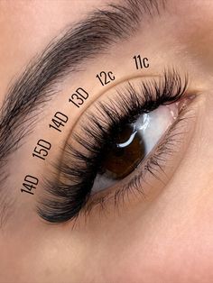 Using promade fans with C curl in the inner corners and D curls in the outer corners to lift the eyes, with some slight tapering closer to the corner. 😍 Inner Corner Eyeshadow, Corner Eyeshadow, Lash Map, Best Lash Extensions, Lashes Tutorial, Eyelash Tips