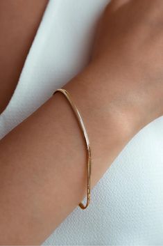 SEMİZ KUYUMCULUK Balık Sırtı Altın Bileklik Fiyatı, Yorumları - TRENDYOL Mangal Sutra, Gold Bracelet Simple, Luxurious Jewelry, Everyday Jewellery, Gold Chain Design, Real Gold Jewelry, Gold Jewelry Simple, Gold Bangles Design