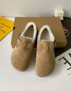 Plush Inside Suede Comfy Flats Winter — Obiono Casual Shoes Winter, Elegant Chunky Heels, Retro Skateboard, Comfy Flats, Shoes Retro, Shoe Boxes, Buckled Flats, Leather Loafer Shoes, Skateboard Shoes