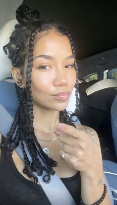 Jhene Aiko Hair, Jhene Aiko Makeup, Jhené Aiko, Natural Braids, Short Braids, Hair Flip, Aesthetic People, Twist Braids