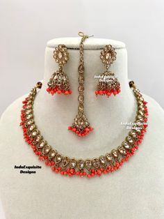 High quality Antique gold Polki necklace set comes with beautiful jhumki earrings and tikka/Kundan Polki Necklace/Indian jewelry/orange color   All items are shipped from Brampton, Ontario, Canada. If you need your item by a certain day, please reach out to us for express delivery option before placing the order so that we can update the shipping for you. Standard shipping/delivery timeline Below are the delivery timeline estimates. We dispatch all orders by the next business day. ---> USA delivery timeline * 3-6 business days to major urban centers in USA. It may take 1-2 days extra to remote locations ---> Canada delivery timeline  * 2-3 business days - GTA  & Montreal  * 2-4  business days - Rest of Ontario/Quebec * 3-6 business days-  Rest of Canada    ---> Europe/Middle East timeline Kundan Polki Necklace, Polki Necklace Set, Brampton Ontario, Jewelry Kundan, Necklace Set Indian, Polki Necklace, Necklace Indian, Jhumki Earrings, Buy Handmade