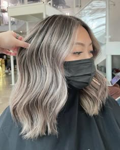 Ashy Blonde Hair Low Maintenance, Silver Hair Inspiration, Light Brown And Silver Hair, Beige Grey Hair, Ashy Bronde Balayage Short Hair, Ashy Blonde Babylights, Ash Blonde Babylights On Dark Hair, Blonde Silver Balayage, Ashy Beige Blonde Hair