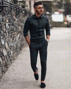 Black Loafers Outfit Men, Classy Black Outfits, Black Loafers Outfit, Mens Formal Outfits, Loafers Men Outfit, Black Loafers Men, Black Suit Men