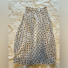 Nwt From Asos. Size Small White With Black Polka Dots Tulle Midi Skirt White Flowy Skirt Bottoms, Gingham Jacket, Tulle Midi Skirt, Button Front Skirt, Printed Midi Skirt, Bow Detail Dress, Floral Midi Skirt, Denim Maxi Skirt, Red Blazer