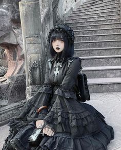 Goth Academia Fashion, J Goth, Three Witches, Siluete Umane, Lolita Outfits, Gothic Clothing, Style Japonais, Deja Vu, Grunge Goth