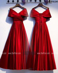 Maroon Dresses Wedding, Satin Red Dress Outfit, Maroon Gown Classy, Halloween Wedding Guest Attire, Graduation Gown Ideas, Pleated Dress Outfit Classy, Satin Gown Bridesmaid, Satin Dress Outfit Classy, Maroon Red Dress