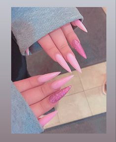 Pink Pointy Acrylic Nails, Cute Nails Acrylic Stilettos, Pink Stelito Nails, Pink Stilleto Nails With Rhinestones, Pink Stellio Nails, Sharp Nails Pink, Pink French Stiletto Nails, Long Nail Designs Stilettos, Pink Acrylic Nails Stiletto