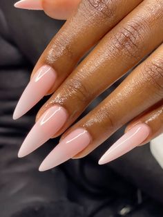 Baby Bloomer Nails, Almond Nails Black Women, Baddie Essentials, Nails Black Women, Oval Nails Designs, Black Almond Nails, Pink Chrome Nails, Hello Nails, Glamour Nails