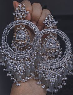 Bridal Jewelry Sets Brides, Indian Wedding Jewelry Sets, Indian Bridal Jewelry Sets, Pretty Jewelry Necklaces, Bridal Jewellery Design, Fancy Jewellery Designs, Indian Jewellery Design Earrings, Indian Jewelry Sets, Bridal Bangles