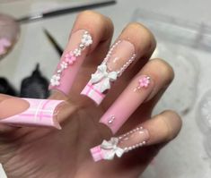 Bougie Nails, Plain Acrylic Nails, Latina Nails, Punk Nails, Nails Design With Rhinestones