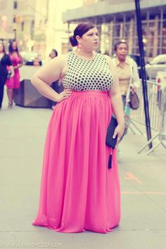 Love this Pink Chiffon Skirt, Plus Size Inspiration, Look Plus Size, Blogger Outfits, Rock Outfit, Outfit Trends, Plus Size Beauty, Fashion Gallery