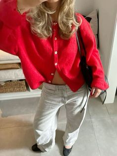 Winter Aesthetic Outfit, Look Cardigan, Outfit Aesthetics, Winter Y2k, Red Fall, Tiktok Fashion, Aesthetic Outfit Ideas, Fits Clothes, Stil Inspiration