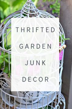 bird's nest with flowers and overlay Decorate Bird Cage, Decorating With Terra Cotta Pots, Garden Displays Ideas Creative, Unique Garden Design, Unique Garden Planters, Thrifted Garden Decor, Diy Vintage Garden Décor, Repurposed Junk Upcycling Diy Ideas, Upcycled Garden Art