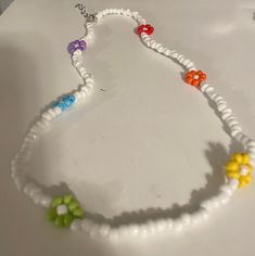 this comes with adjustable chain. Flower Beaded Necklace, Manik Manik, Bracelet Craft, Bracelet Craft Diy, Y2k Jewelry, Rainbow Flower, Y2k Preppy, Jewelry Accessories Ideas, Bracelet Diy