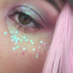 Pastel Makeup, Drag Make-up, Vans Girl, Scene Girl, Unicorn Makeup, Mermaid Aesthetic, Festival Makeup, Glitter Makeup, Eye Make