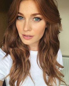 Hair Highlight Trends, Blonde Copper, Hair Color For Fair Skin, Hair Pale Skin, Face Nails, Rambut Brunette, Natural Red Hair, Ginger Hair Color, Dyed Natural Hair